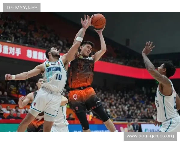 再度爆发27分5板5助争议国手成邱彪季后赛战术核心引领逆袭势