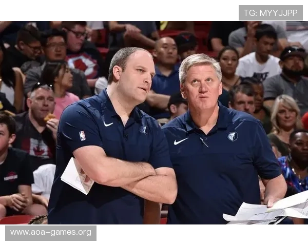 ESPN曝詹金斯下课早有端倪去年休赛期已埋伏笔迹象明显初露端 ESPN曝詹金斯下课早有端倪去年休赛期已埋伏笔迹象明显初露端