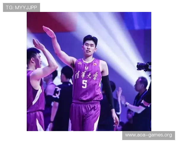 男篮集训四将落选引争议邹阳李弘权遭质疑两后卫成牺牲者再受热议